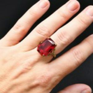 Vintage Red Ruby Glass Emerald Cut Goldtone Ring